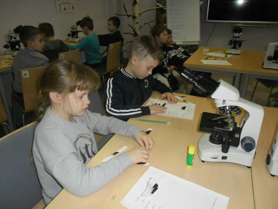 klasa 2 c w ogrodzie botanicznym — zdjęcie 24