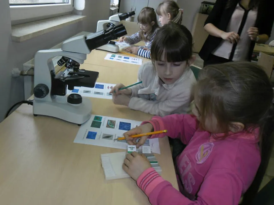 klasa 2 c w ogrodzie botanicznym — zdjęcie 40