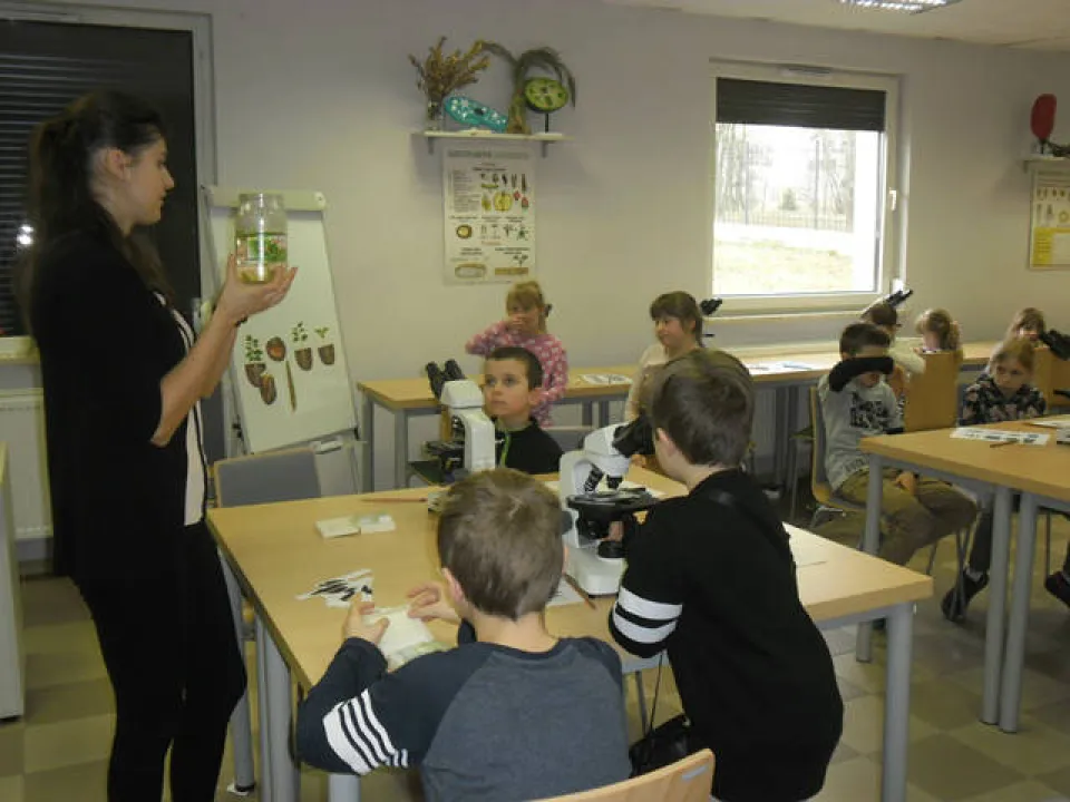 klasa 2 c w ogrodzie botanicznym — zdjęcie 44