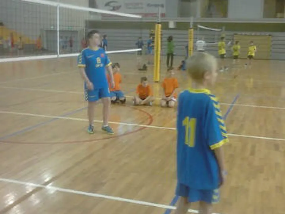 Minisiatkówka chłopców SP — zdjęcie 2