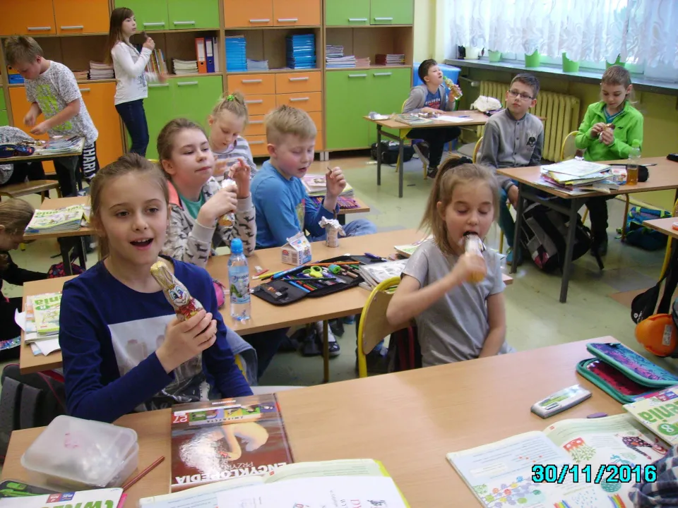 Zajączek wielkanocny w klasie III C. — zdjęcie 14