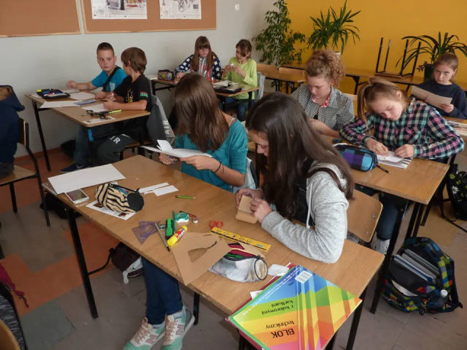 Klasy szóste podczas zajęć technicznych — zdjęcie 6