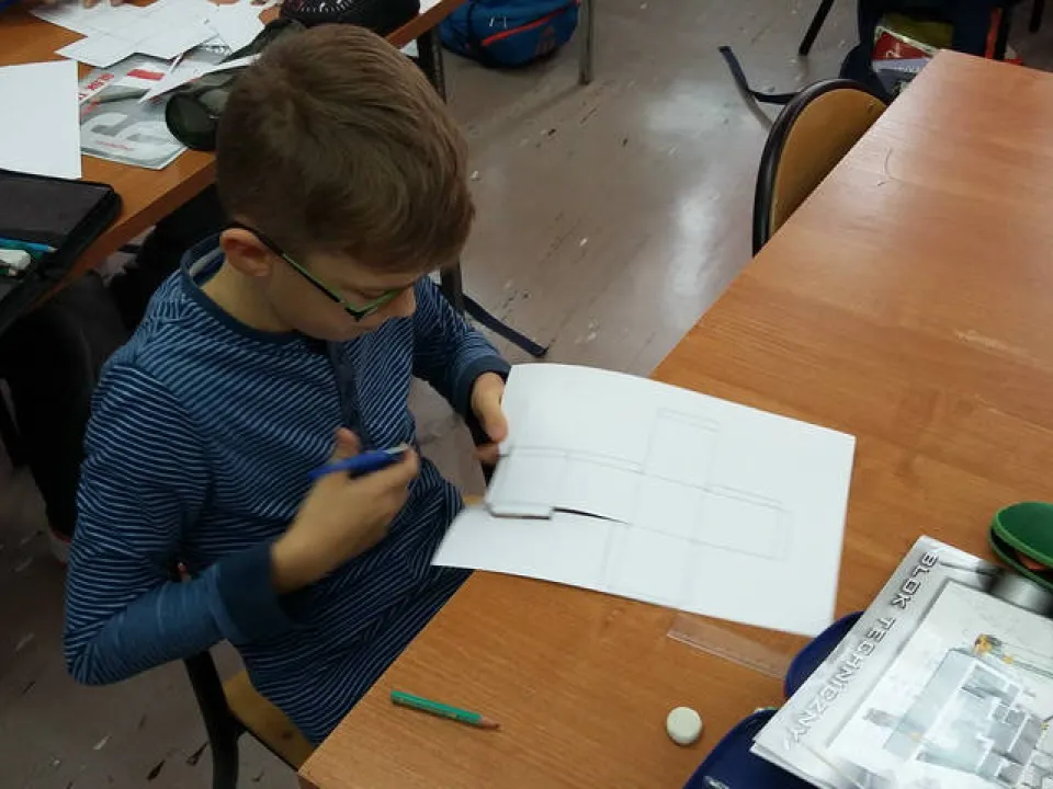 Klasy szóste podczas zajęć technicznych — zdjęcie 11