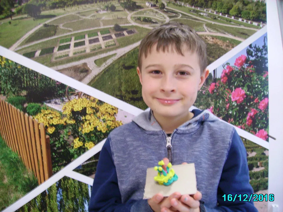 „Dla kogo kwitną kwiaty?” z klasą III C w Ogrodzie Botanicznym w Kielcach. — zdjęcie 22