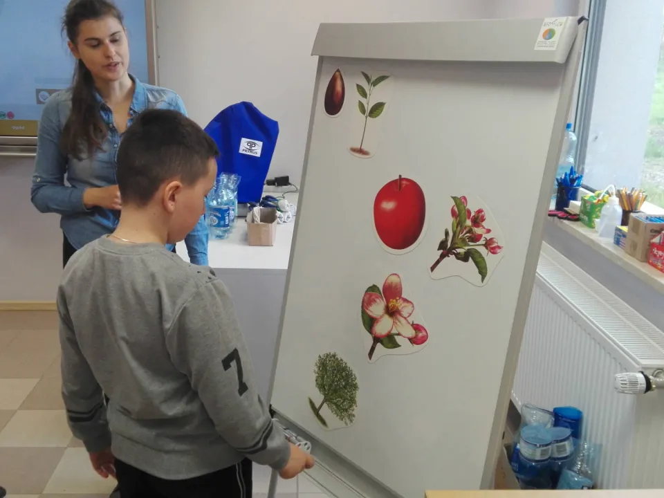 IIID sadzi kwiaty w Ogrodzie Botanicznym — zdjęcie 6