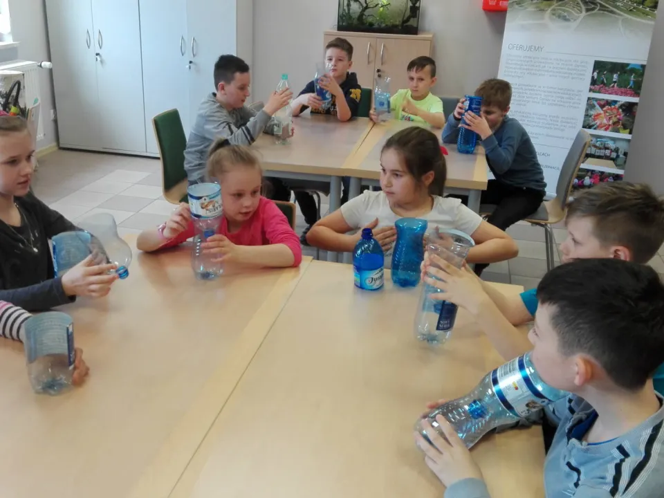 IIID sadzi kwiaty w Ogrodzie Botanicznym — zdjęcie 7