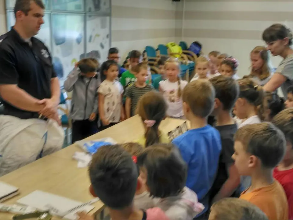 „Na tropie dobrej książki” z klasą 0a. — zdjęcie 4