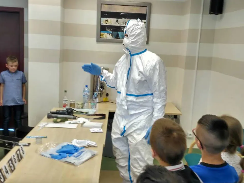 „Na tropie dobrej książki” z klasą 0a. — zdjęcie 5