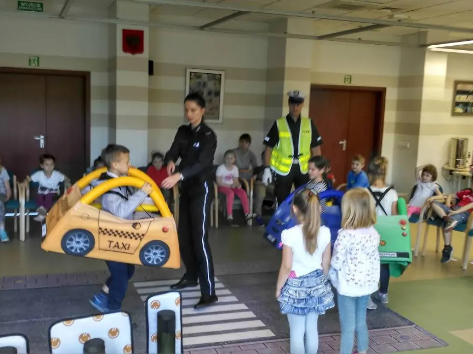 „Na tropie dobrej książki” z klasą 0a. — zdjęcie 7