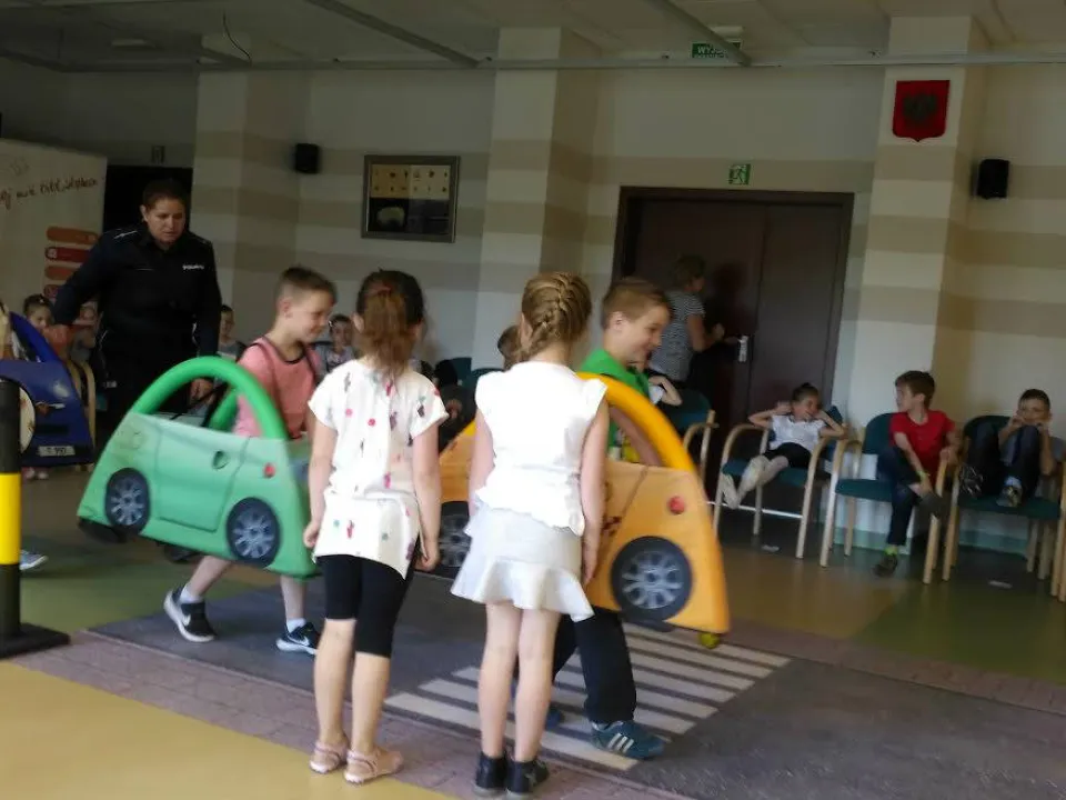 „Na tropie dobrej książki” z klasą 0a. — zdjęcie 10