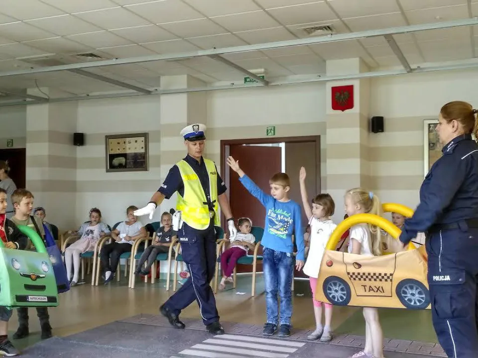 „Na tropie dobrej książki” z klasą 0a. — zdjęcie 13