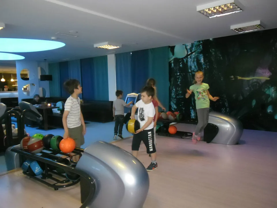 klasa 2 c na ściance wspinaczkowej — zdjęcie 4