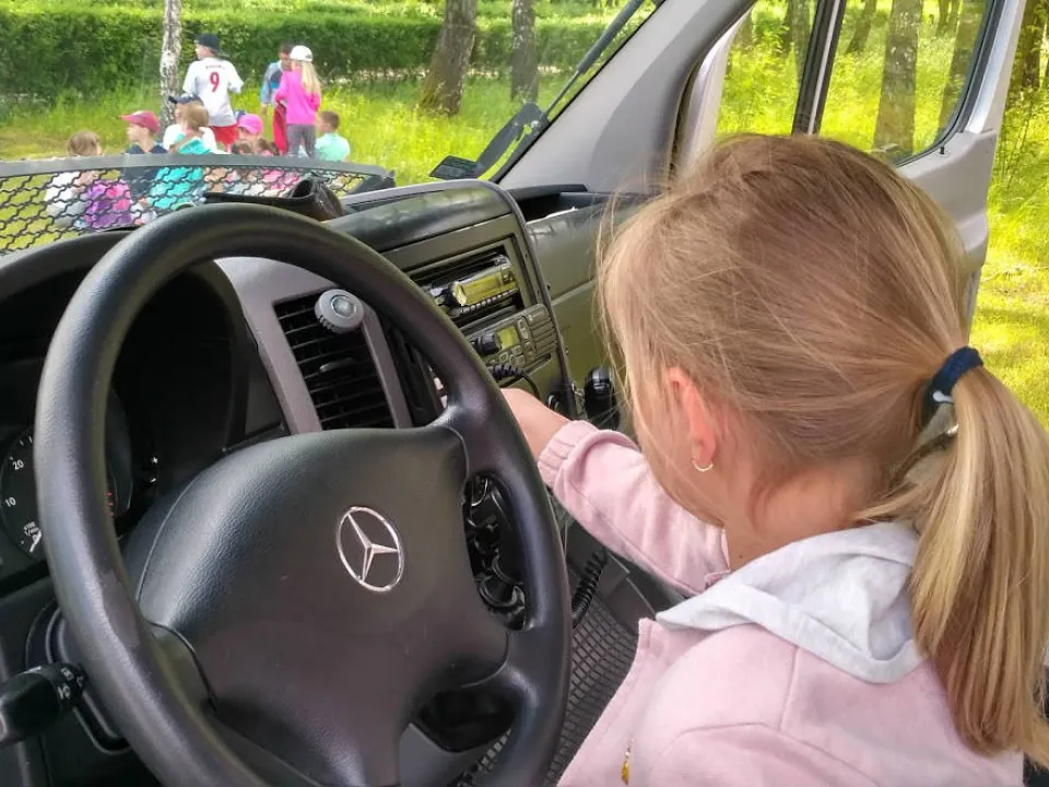 0”A” na wycieczce  do Jednostki Policji — zdjęcie 17