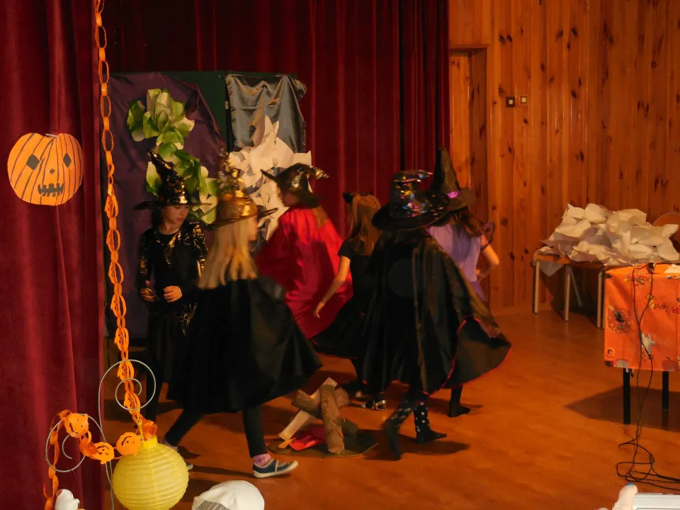Halloween w klasach O-III — zdjęcie 7