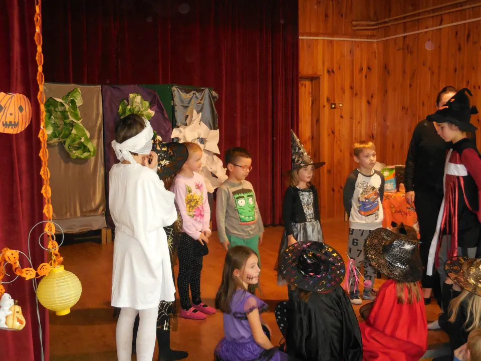 Halloween w klasach O-III — zdjęcie 15