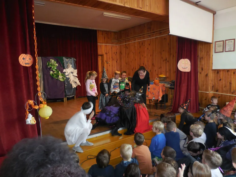 Halloween w klasach O-III — zdjęcie 19