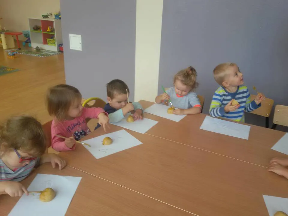 Zajęcia plastyczne - Biedronki — zdjęcie 6