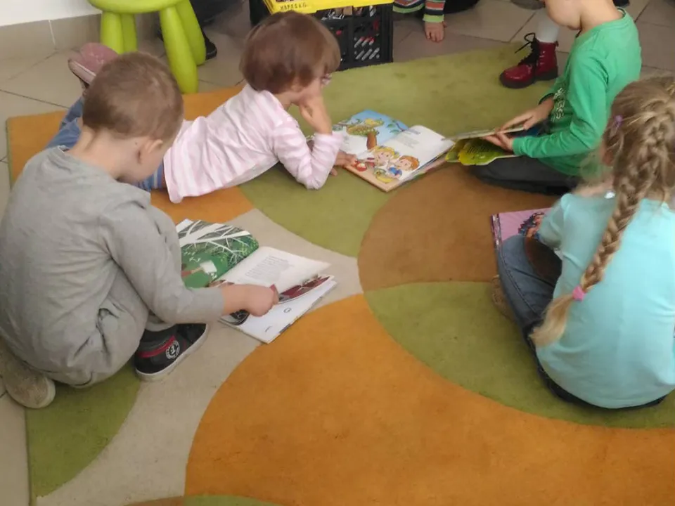 Pszczółki w Bibliotece — zdjęcie 6