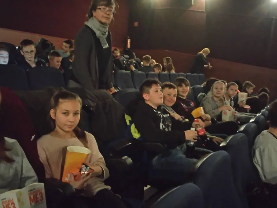 Klasa 5 b w Kinie Moskwa — zdjęcie 1