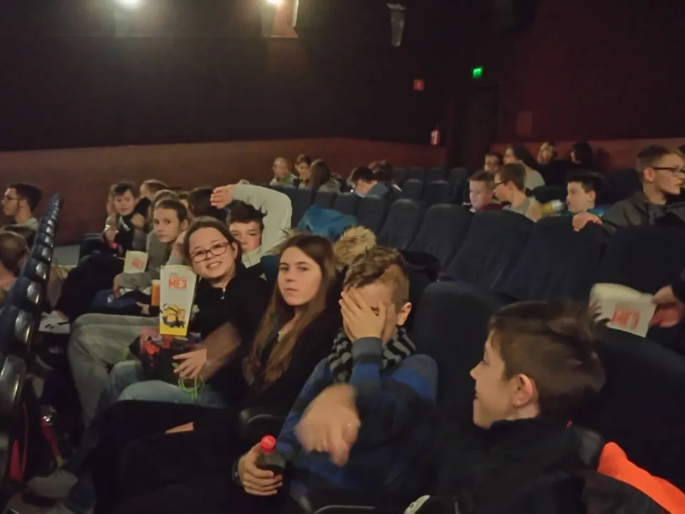 Klasa 5 b w Kinie Moskwa — zdjęcie 2