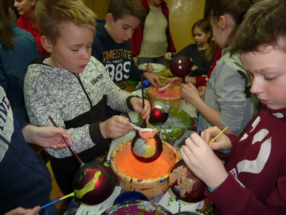 4a i 4c w fabryce bombek — zdjęcie 53