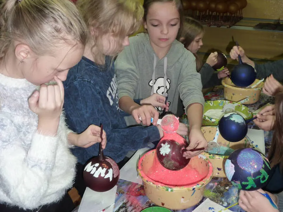 4a i 4c w fabryce bombek — zdjęcie 58
