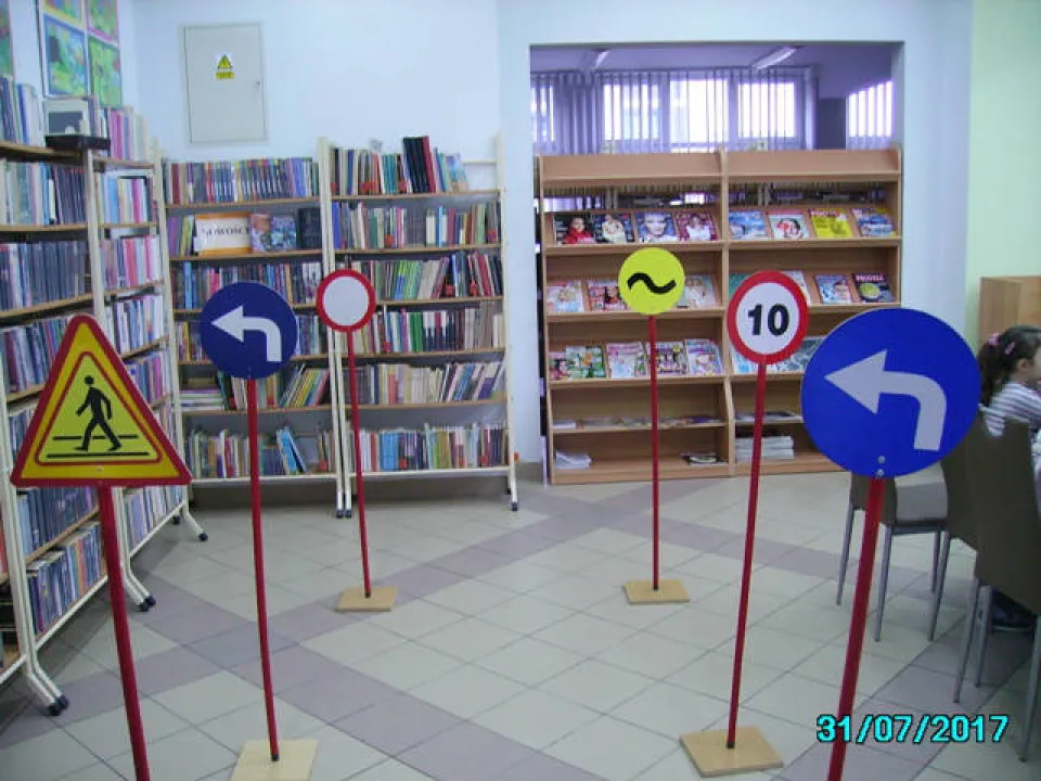 Biblioteka — zdjęcie 8