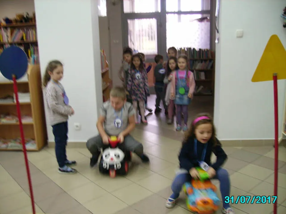 Biblioteka — zdjęcie 21