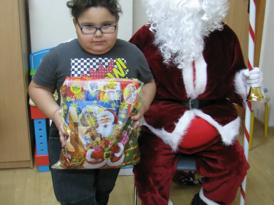 Odzwiedziny Mikołaja w grupie Delfinów — zdjęcie 11
