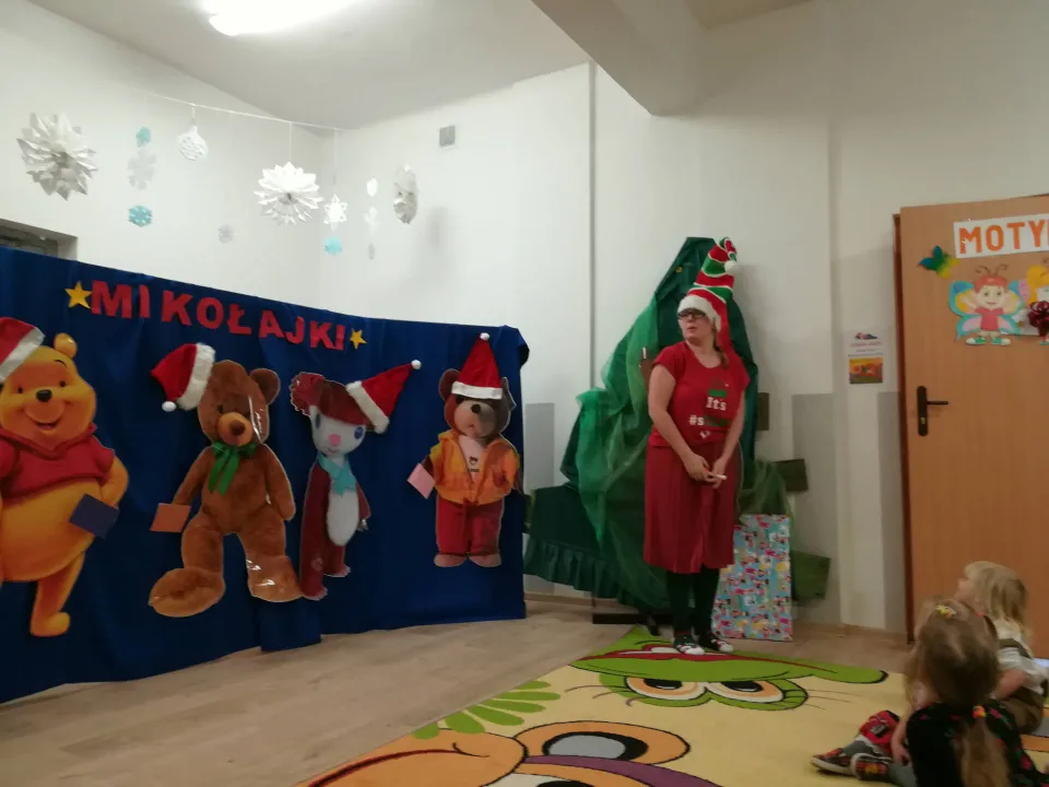 Zabawa mikołajkowa w naszym przedszkolu — zdjęcie 37