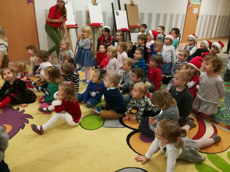 Zabawa mikołajkowa w naszym przedszkolu — zdjęcie 45
