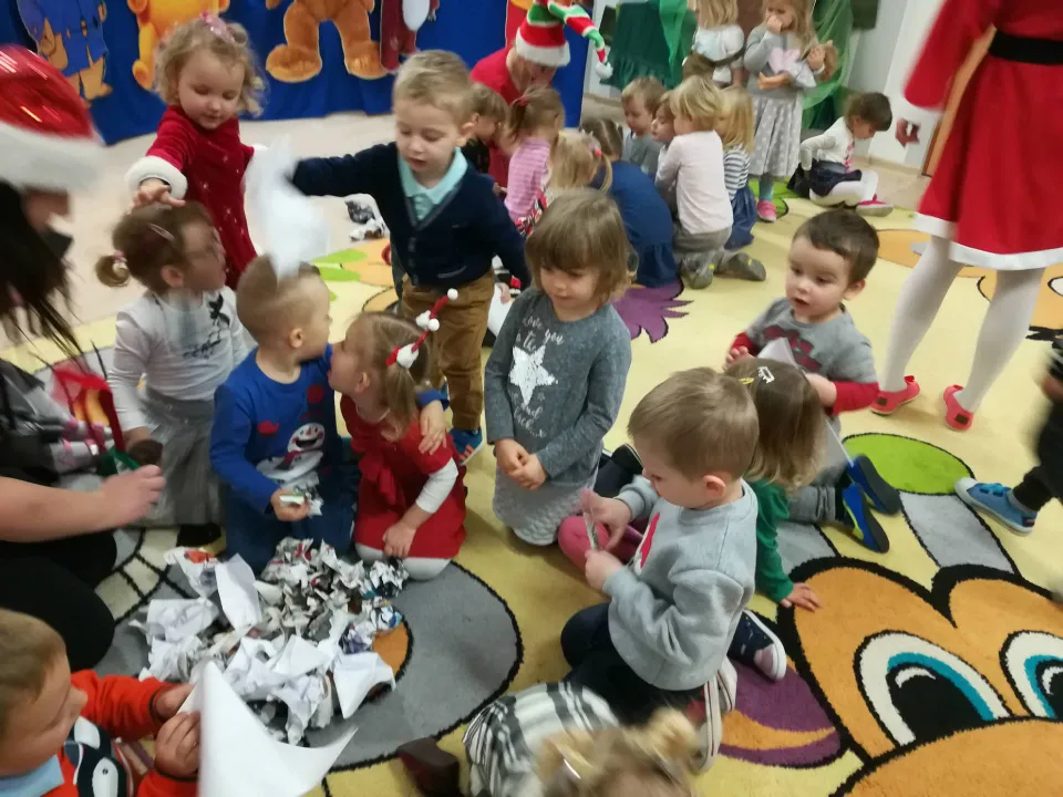 Zabawa mikołajkowa w naszym przedszkolu — zdjęcie 64