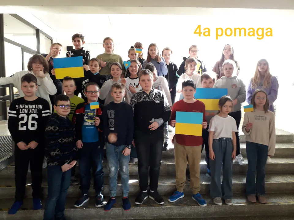 Klasa 4a pomaga — zdjęcie 5
