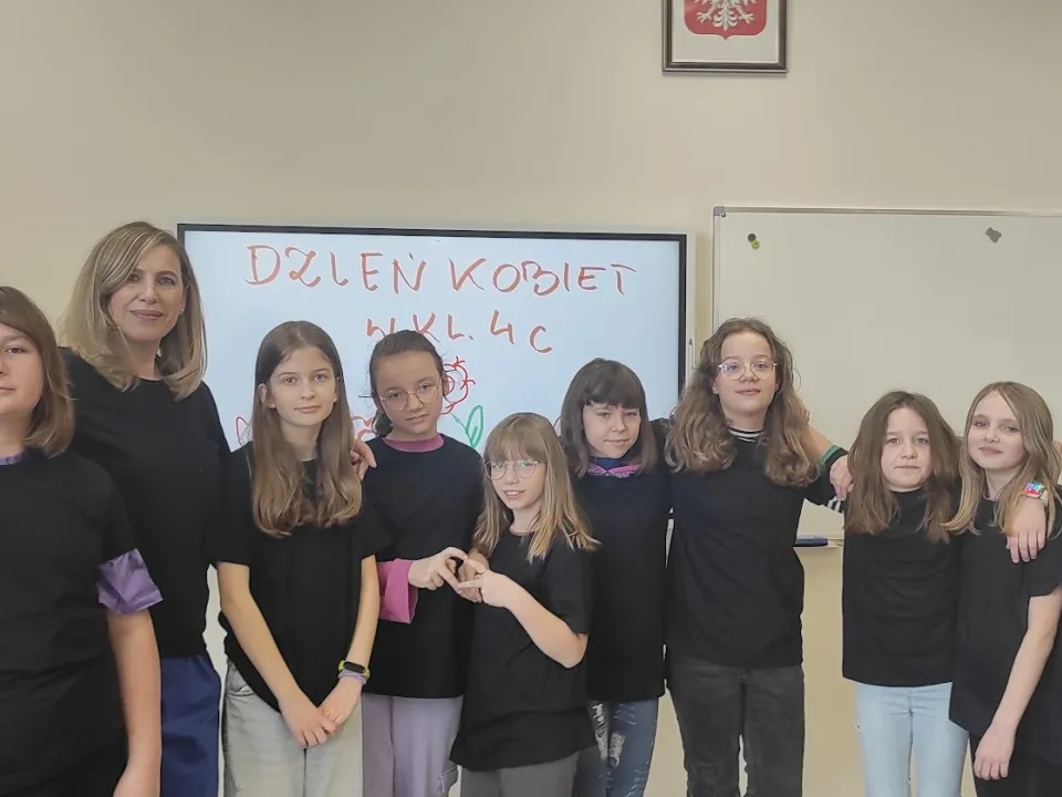 Dzień Kobiet w klasie 4c — zdjęcie 3