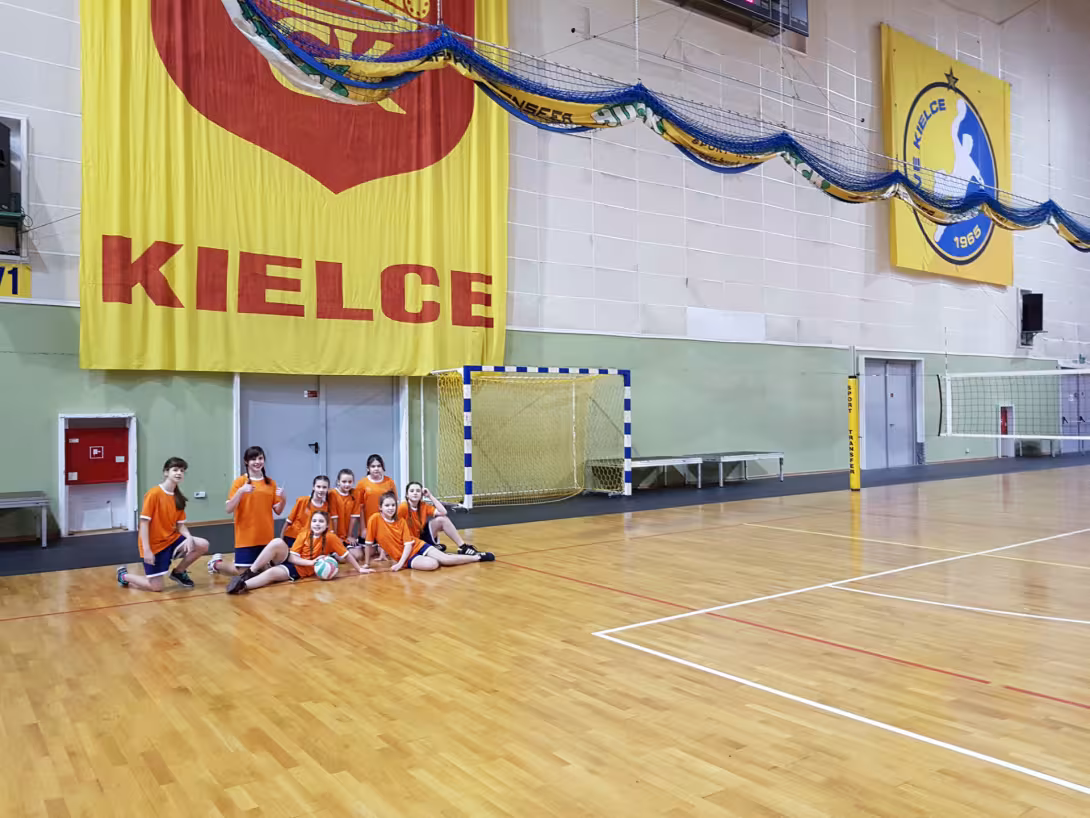 Minisiatkówka dziewcząt — zdjęcie 1