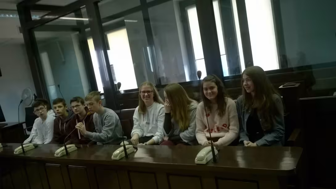 w sądzie — zdjęcie 1