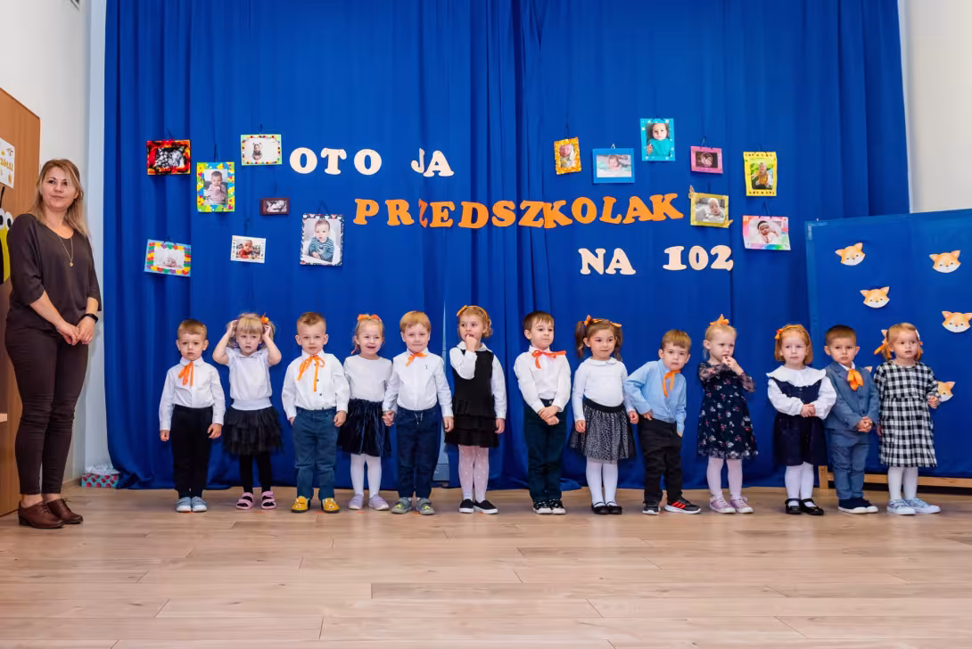 Sprawozdanie z uroczystości Pasowania na Przedszkolaka — zdjęcie 1