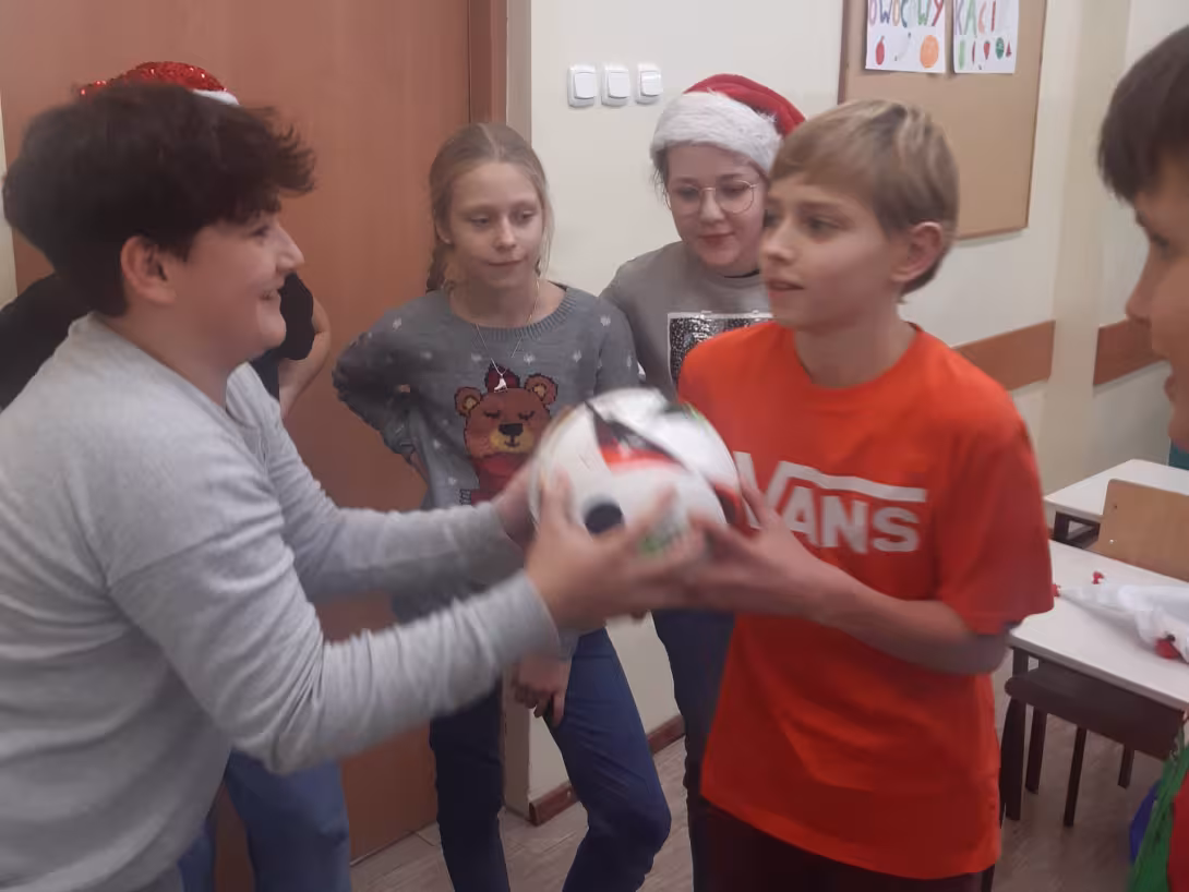 Mikołajki w klasie VI c — zdjęcie 1