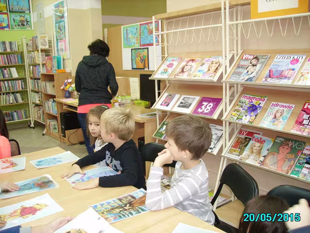 Klasa IIc w Miejskiej Bibliotece — zdjęcie 1