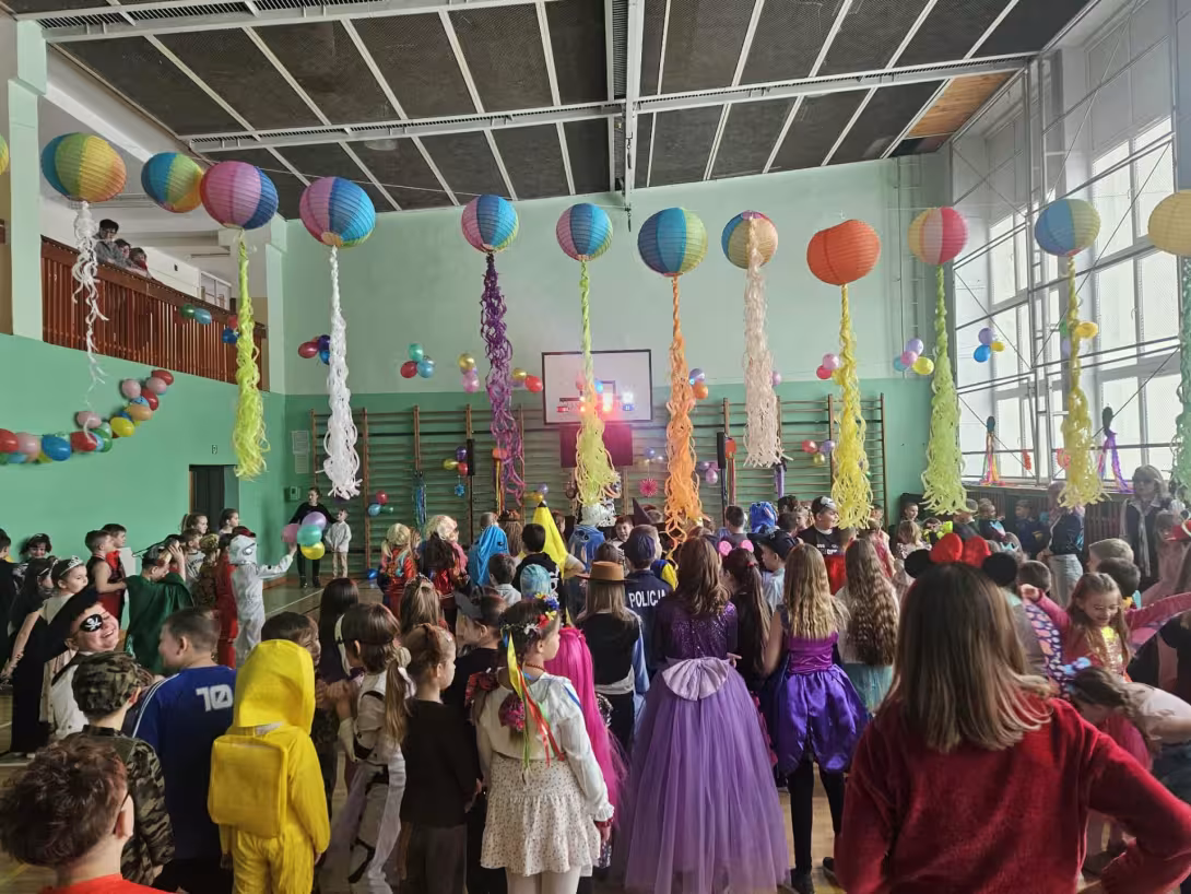 Bal Karnawałowy klas 1-3 — zdjęcie 1