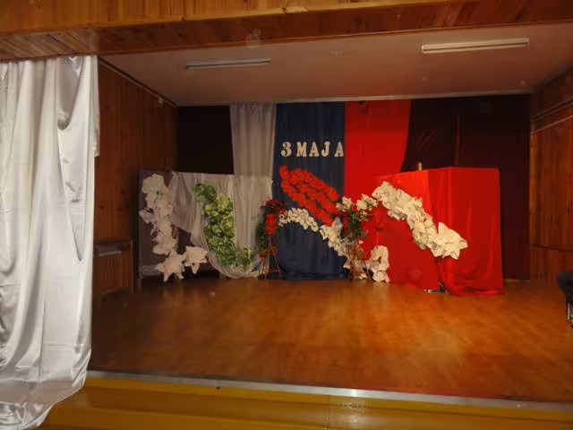 Akademia - Konstytucja 3 Maja — zdjęcie 1