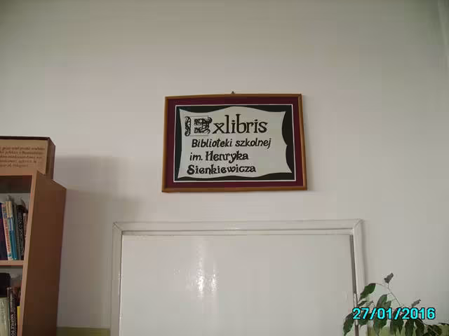 biblioteka — zdjęcie 1