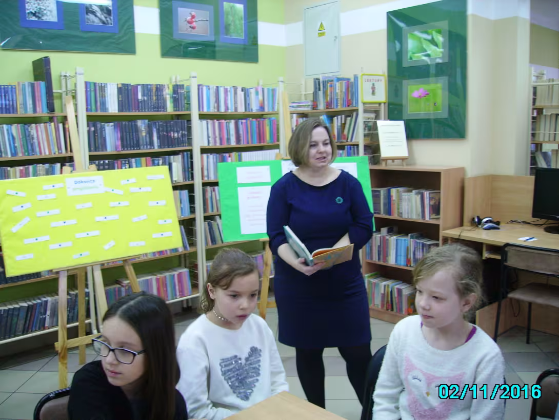 Tydzień Kultury Języka z klasą III C w Miejskiej Bibliotece Publicznej, Filia nr 2 w Kielcach. — zdjęcie 1